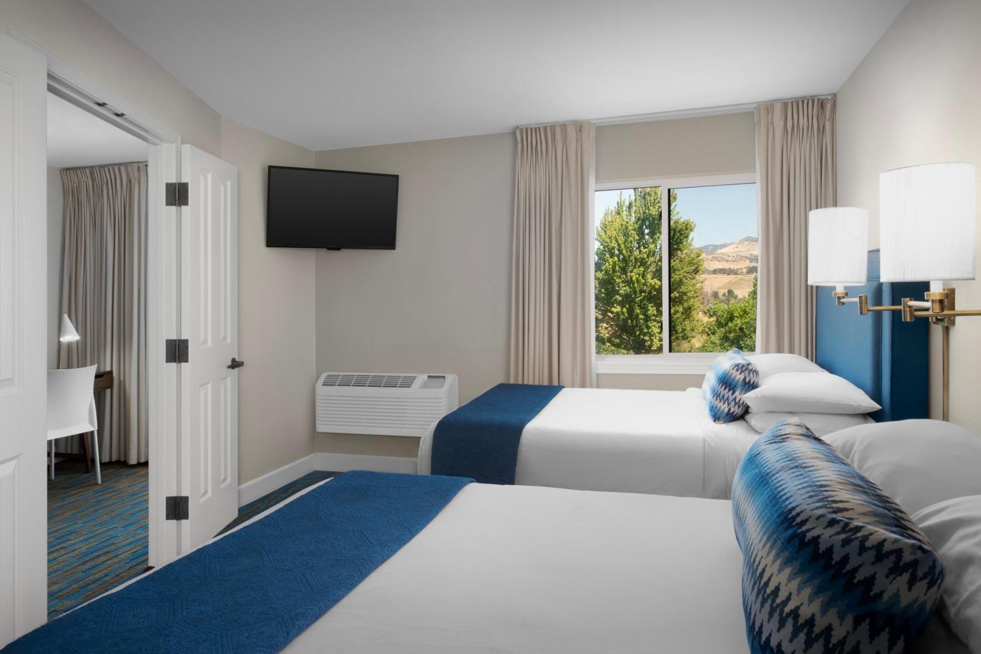 Ashland Hills Hotel&Suites Exteriér fotografie